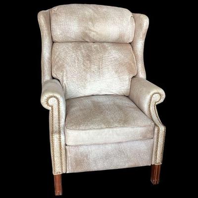 DARE241 Wingback Leather Recliner #1	Dundee Mushroom color recliner.

