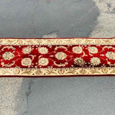 LOAN619 Red Wool Floral Runner	This red floral runner is pretty with details, long (almost 8ft(~94.75"), and thick, a great sturdy...