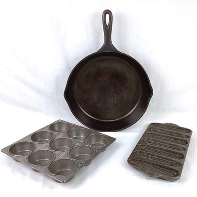 TOSH212 Antique Wagner Cast Iron & More	Wagner Cast Iron pan #10, looks to be 11.5" in length. Vintage Wagner Cast Iron 7...