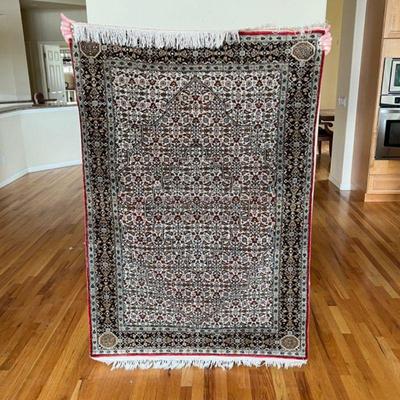 (5.75ft. x 3.67ft) Traditional Antique Hand-woven Silk Area Rug with All Over Herati-Pattern