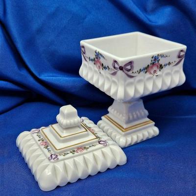Vintage Westmoreland Milk Glass Bride Pedestal Box Painted Wedding Candy Dish with Lid