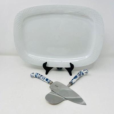  Decorative Serving Platter with Prill Cheese Knives