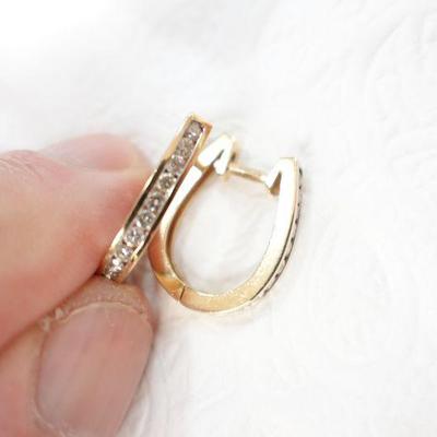 Diamond and gold 10kt. errings.