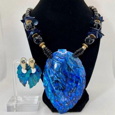 Dramatic Blue Iridescent Shell Look Necklace * Pierced Earrings Set
