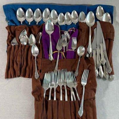 1847 Roger’s Bros. Silverplated Flatware Set * Remembrance * 12-14 Piece Set
