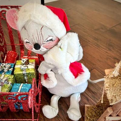 Tall Annalee Christmas mouse 