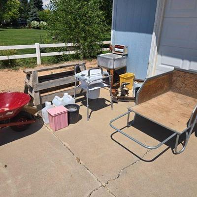 Estate sale photo