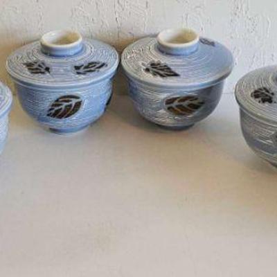 MMM124-Beautiful Set Of Japanese Porcelain Donburri Bowls W/Lids
