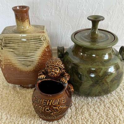 MMM086- Various Ceramic Decor 
