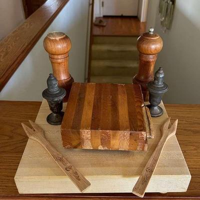 MMM069- Salt And Pepper Shakers, Cutting Boards, And Fruit Spears