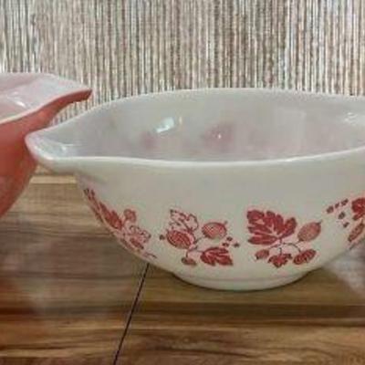 MMM042- Vintage Collectible Pyrex Pink Gooseberry (3) Piece Bowl Set