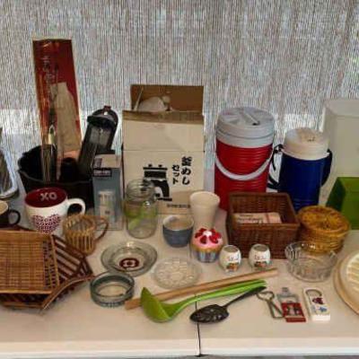 MMM160 Mystery Kitchen Goods Lot