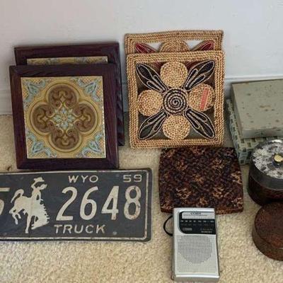 MMM118 Miscellaneous Decor and Coasters