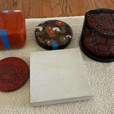 MMM045- Variety Of Bento Boxes And Lacquerware 