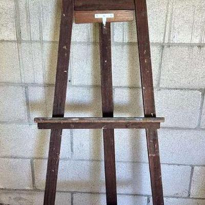MMM242- Easel For Canvas