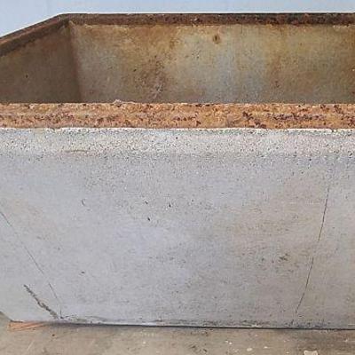 MMM088 - Vintage Concrete Sink