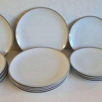 MMM152-Vintage Fukugawa Arita Hand Painted Porcelain Plates
