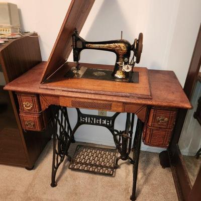 Estate sale photo