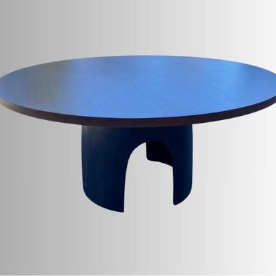 Ty Best For Castle, Bannock Round Dining Table
