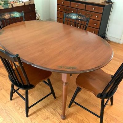 Hitchcock table w/ 2 leaves