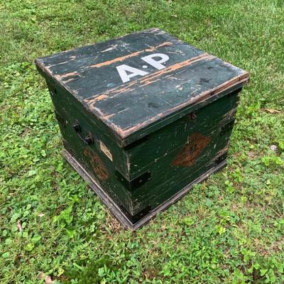 Antique painted American Line shipping box