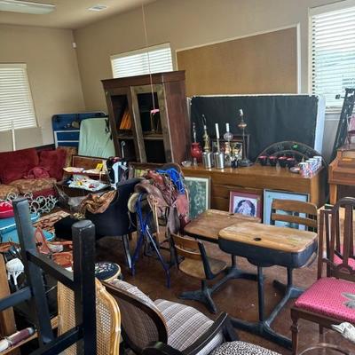 Estate sale photo