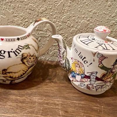 Cardew Collectibles Alice in Wonderland items 