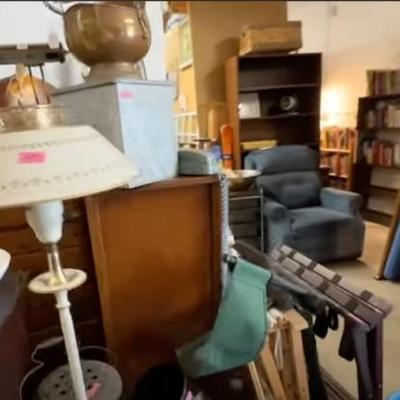Estate sale photo