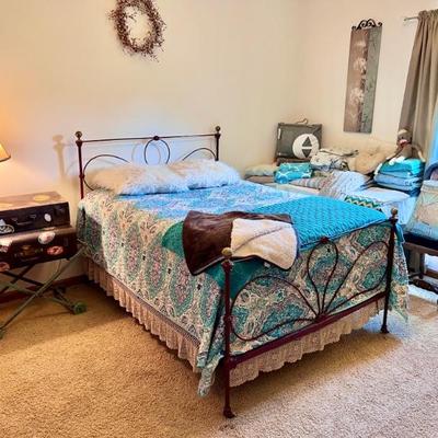 Full size bed