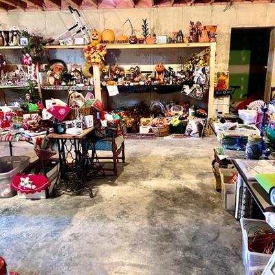 Halloween, fall and Christmas decor