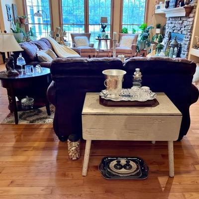 Drop leaf table 