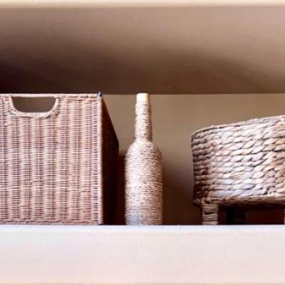 Wicker Decor