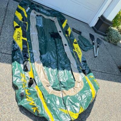 INTEX Seahawk 4: 4-Person Inflatable Boat w/ Oars	
