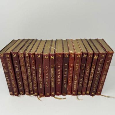 Historic 1903/1904 Shakespeare Collection in Red Morocco Beauty	