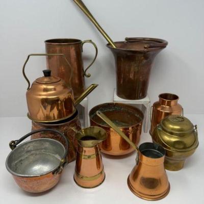 Vintage Copper & Brass Jugs, Pitchers, & Decor	