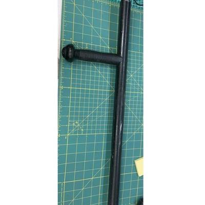 https://www.agesagoestatesales.com/product/hei8027-police-side-handle-night-stick-baton/1045

