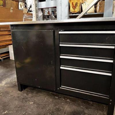 https://www.agesagoestatesales.com/product/tool-box-with-draws-and-cabinet-4ft-long-20-and-1-2-inches-wide-br2002/1035
