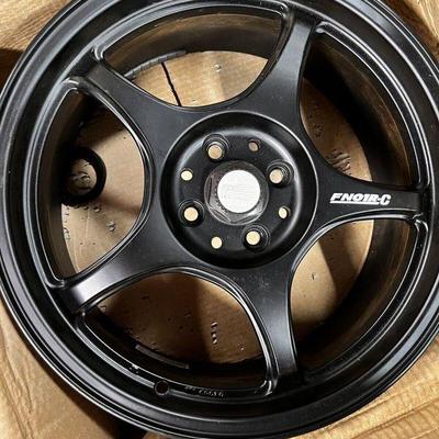 https://www.agesagoestatesales.com/product/fno1r-c-tire-rims-set-of-four-17in-new-still-in-boxes-br2000/1033
