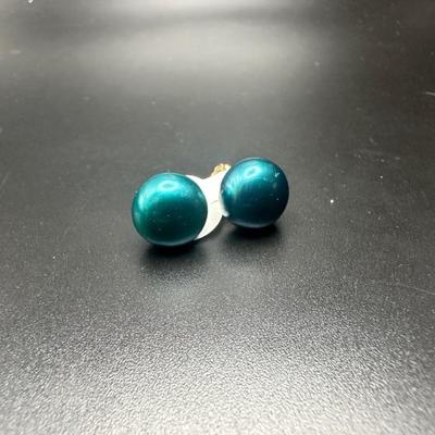 Pearls on 14k gold setting