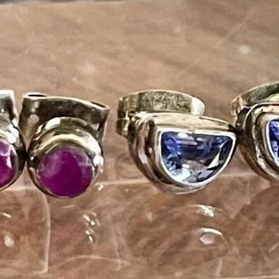 (2) Pairs Of Vintage Sterling Silver Handmade Post Earrings (1) Tanzanite (1) Ruby - Total Weight 4 Grams 