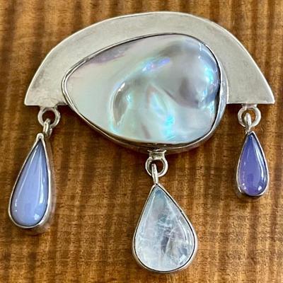 Gorgeous Handmade Sterling Silver - Blister Pearl - Chalcedony & Moonstone Pin - Total Weight 21.6 Grams 