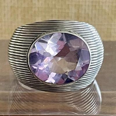 Sterling Silver And Large Faceted Amethyst Stone - Size 8 - Total  Weight 9.2 Grams 