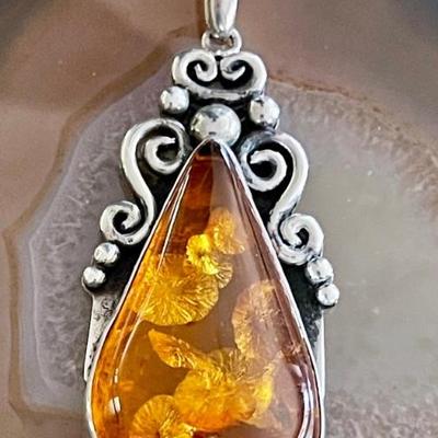 Vintage Handmade Sterling Silver & Amber Tear Drop Pendant - Total Weight 17.2 Grams 