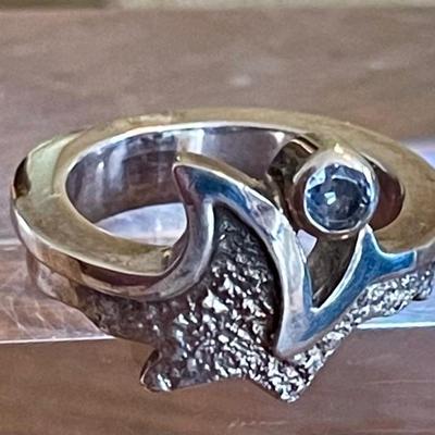 Heavy Sterling Silver & Tanzanite Ring Size 8 - Total Weight 9.7 Grams 