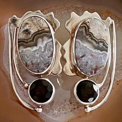 Gorgeous Agate & Faceted Smoky Quart Earrings - Total Weight 16.5 Grams 