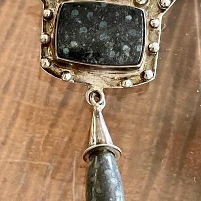 Vintage Sterling Silver & Jasper Handmade Pendant - Total Weight - 11,2 Grams 