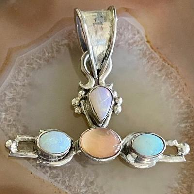 Vintage Sterling Silver - Opal & Moonstone Pendant - Total Weight 8.8 Grams 