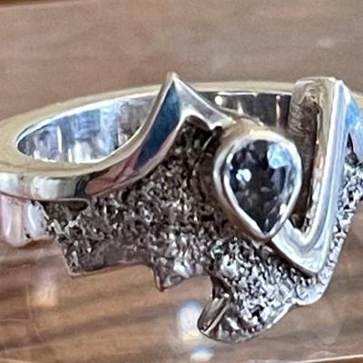 Sterling Silver & Tanzanite Ring Size 7.25 - Total Weight 9.5 Grams 