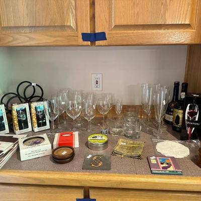 Wine glasses & accessories