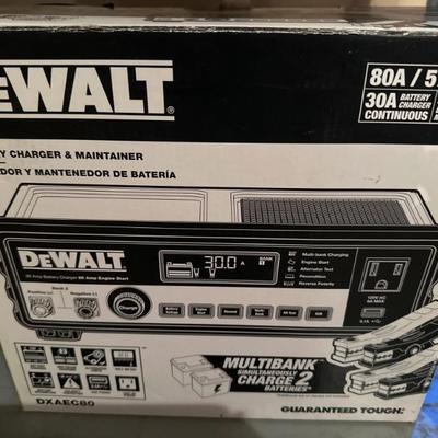 DeWalt Battery Charger & Maintainer
